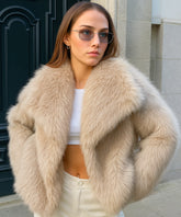 Casaco Feminino de Pelo Pelúcia Oversized Térmico | Chami